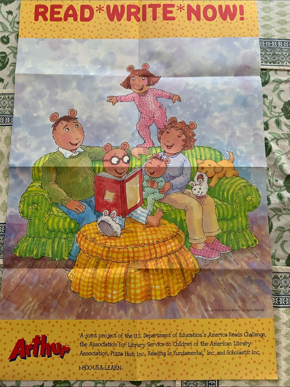 Arthur & Family Collectible Kids/Classroom Poster for Reading Literacy 2000